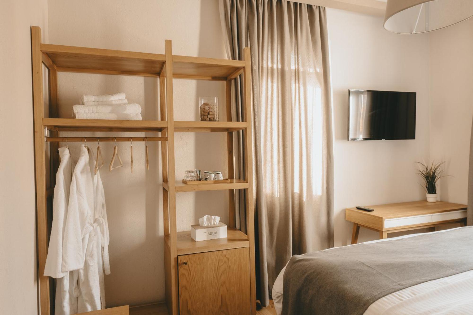 Giardino High Living Suites Drama Bilik gambar