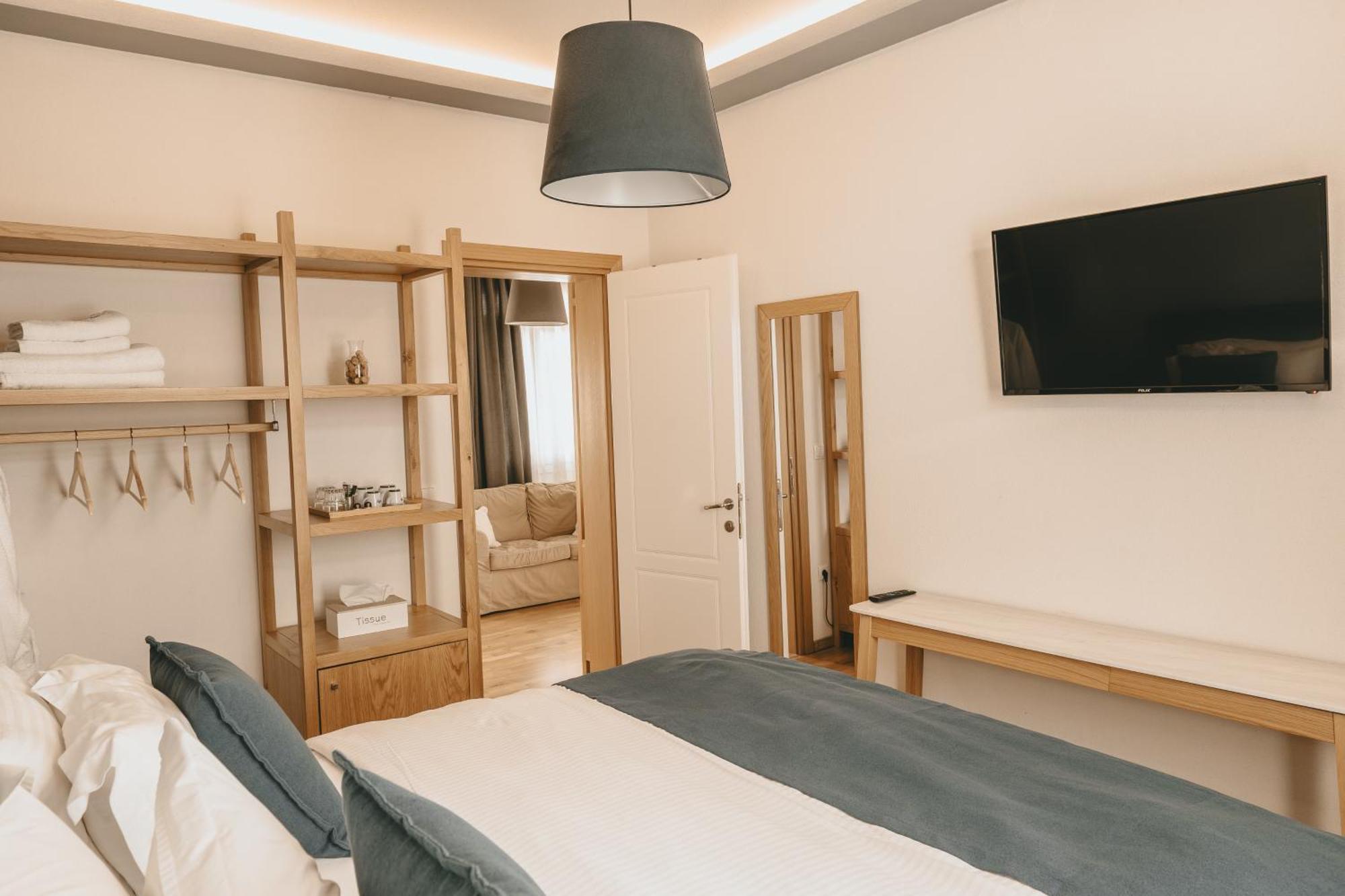 Giardino High Living Suites Drama Bilik gambar