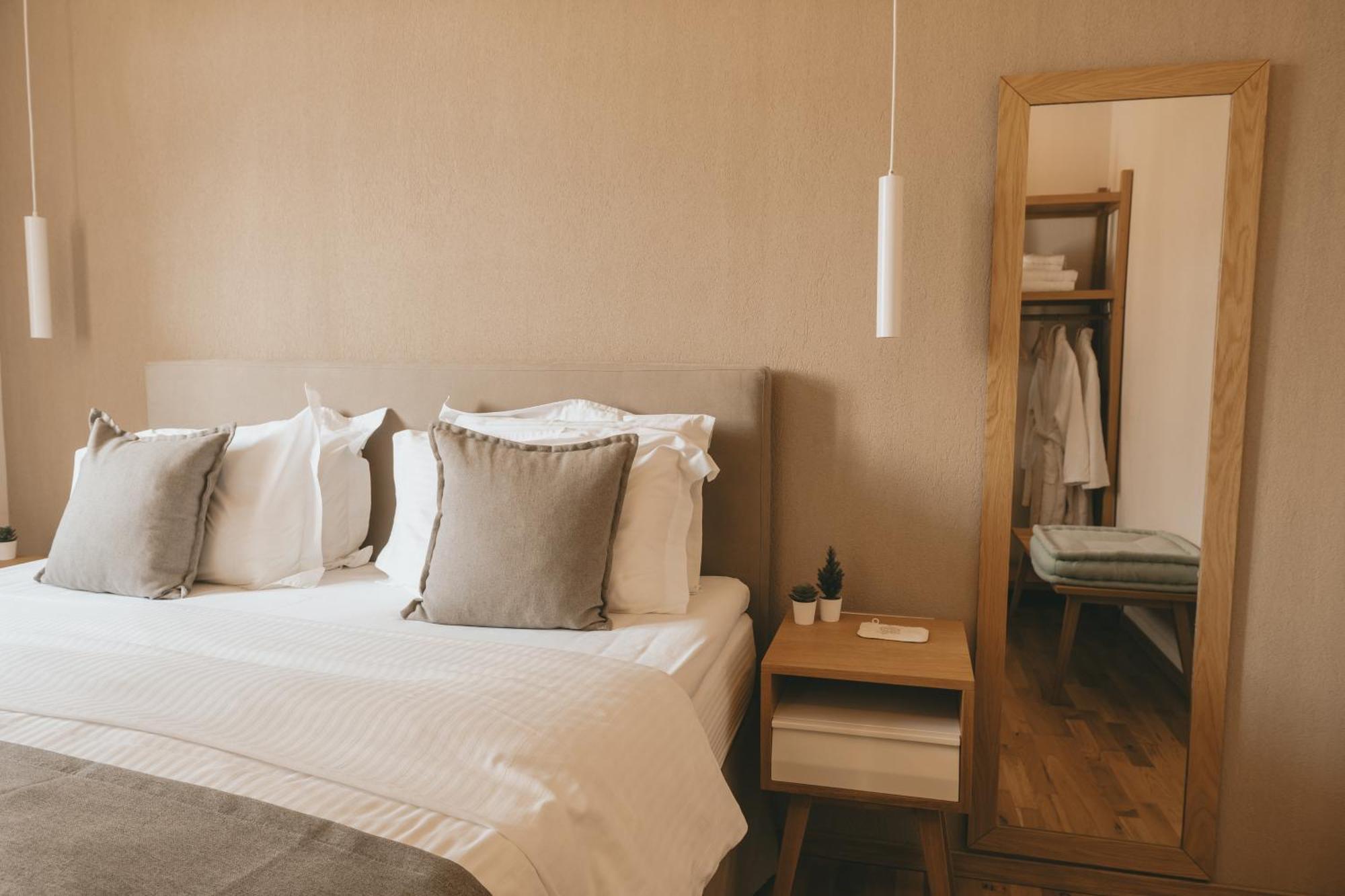 Giardino High Living Suites Drama Bilik gambar