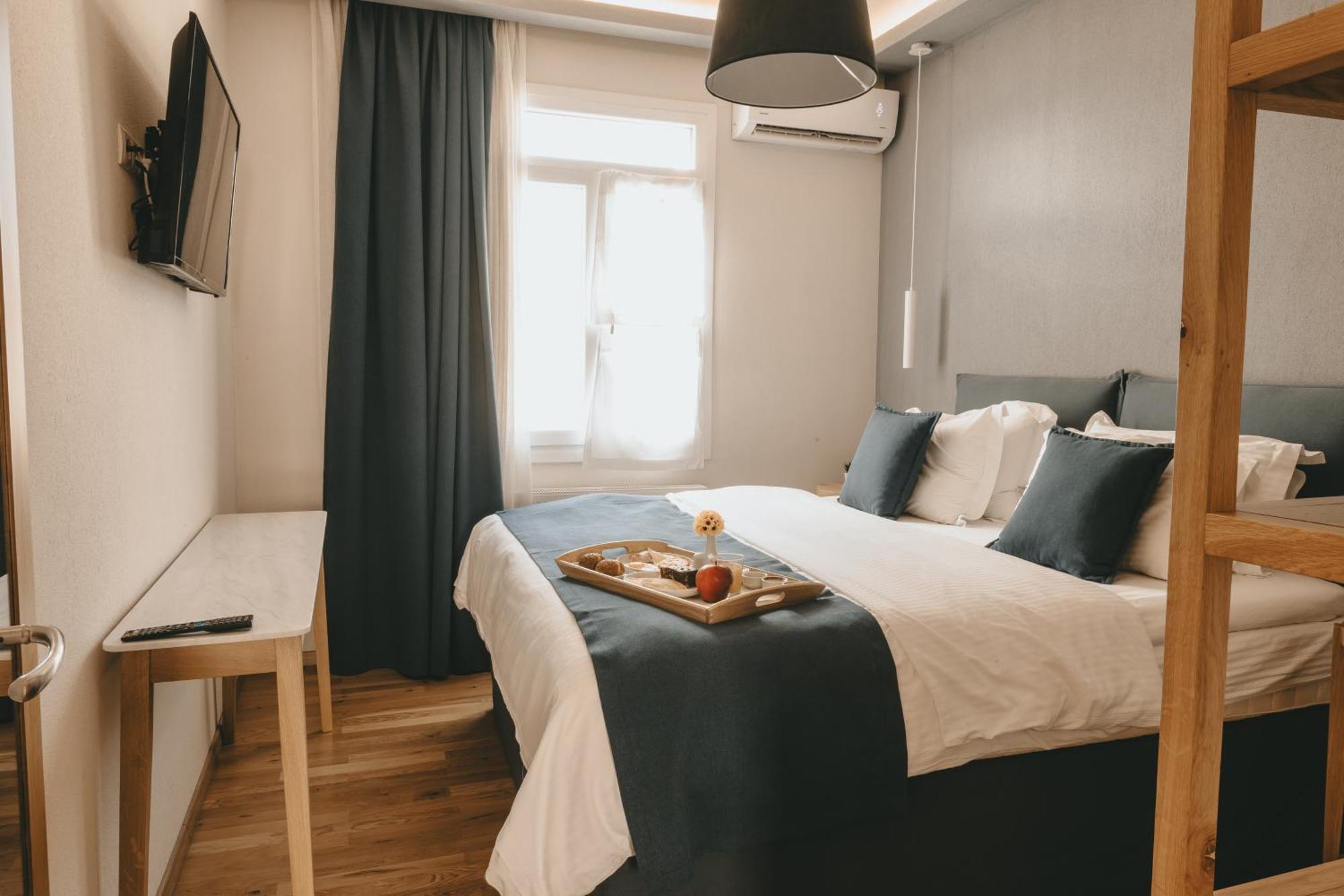 Giardino High Living Suites Drama Bilik gambar